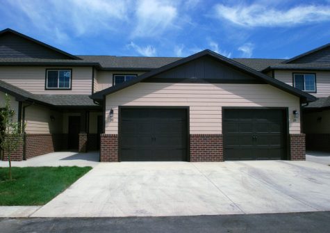 NEW BUILD – Monument View Town Homes- with Garage
