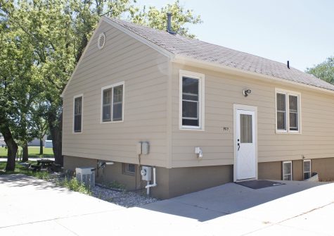 909 1/2 5th Street South