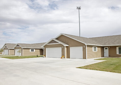 703 E 1st St, Volga