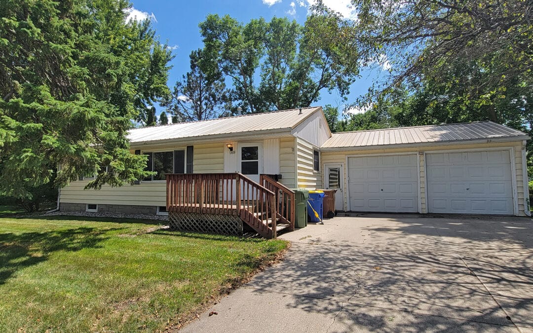 1808 Dakota Street- Individual Bedrooms